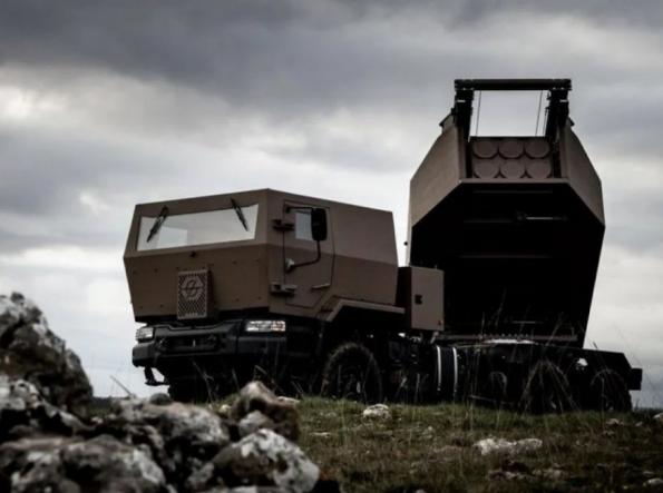 Замість робити свій аналог HIMARS може краще купити південнокорейський K239 Chunmoo - деталі роздумів з Франції
