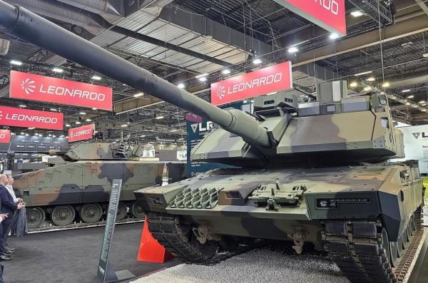 Італія вже пів року відкладає замовлення на танки Panther від Rheinmetall, а тепер ще й хоче порізати видатки