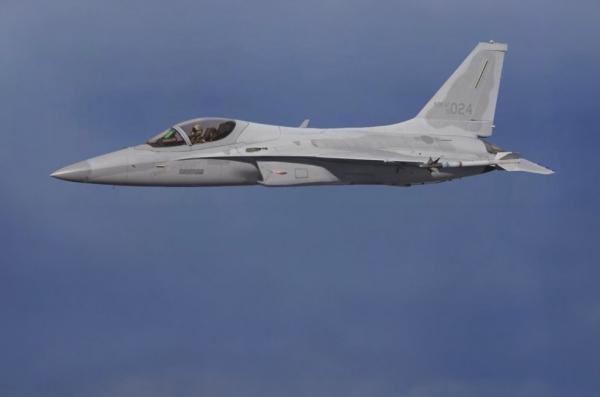 У Кореї розморозили розробку одномісного FA-50 - легкого винищувача, який має потіснити F-16