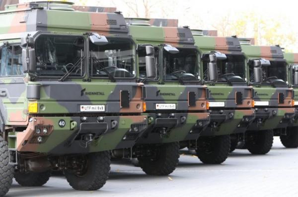 Поки в ЗСУ хвалять вантажівки RMMV HX, ще 610 яких придбає собі Німеччина, що може обійтися аж у мільярд євро