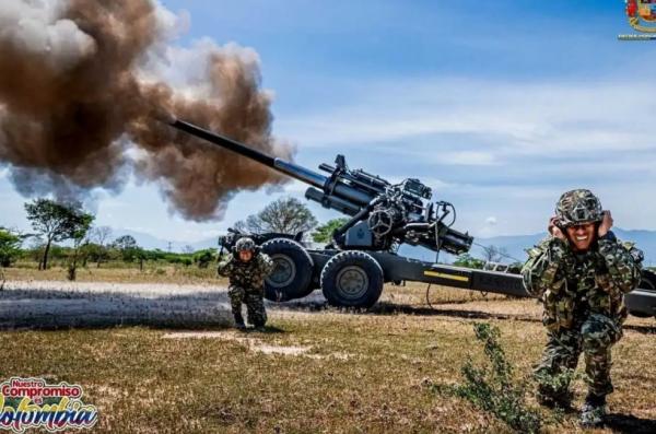 У Колумбії розкрили високий рівень боєготовності своїх  155-мм гаубиць після інформації про збої в роботі