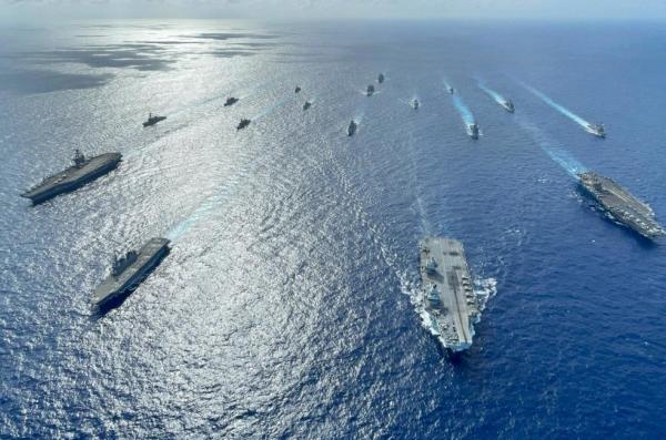 У ВМС США визнали, що наявна модель ударних авіаносних груп вимагає змін - у чому причина