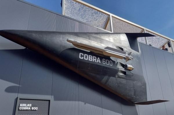 Німці зробили реактивний Cobra 600 під IRIS-T, який в теорії має збивати навіть Су-34 з УМПК