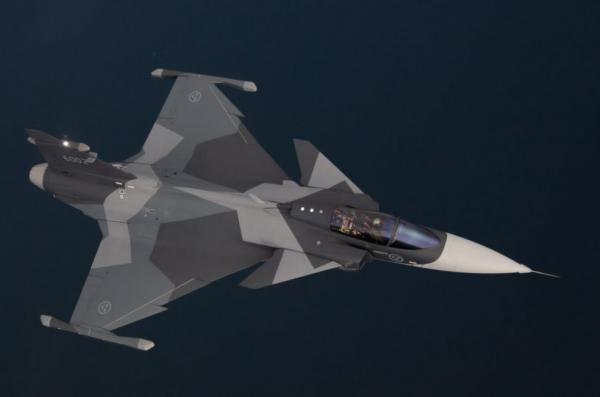 Британці роблять понад 30% компонентів до Gripen, тож виділили 300 млн євро на їхню закупівлю для України