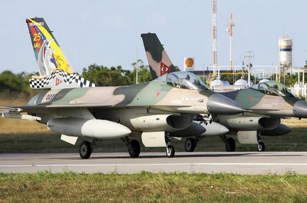 Хто, попри величезні проблеми з готовими до бою F-16, зміг повернути літак після простою у майже 16 років