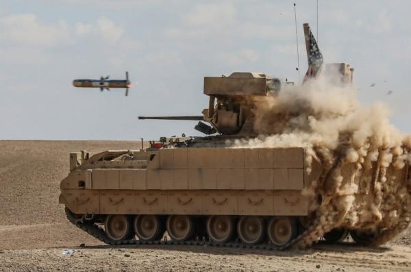 Аби підвищити бойові можливості БМП Bradley, крім зенітного дрона на неї інтегрують нові протитанкові ракети