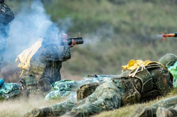 На Тайвані розробили "розумний приціл", щоб будь-хто міг підбити танк зі звичайного гранатомета