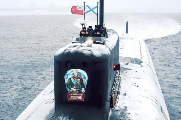 Що за російський атомний підводний човен "Генералиссимус Суворов", який відстрілявся "вимученою" МБР Р-30 "Булава"