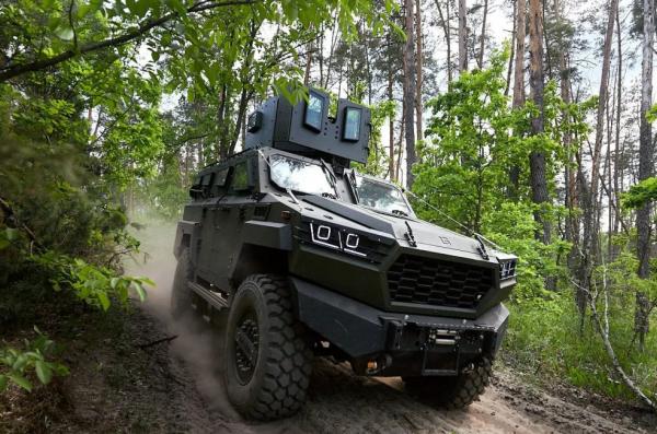 Скільки коштує перевірений на фронті український бронеавтомобіль Inguar-3 та які особливості тут треба враховувати