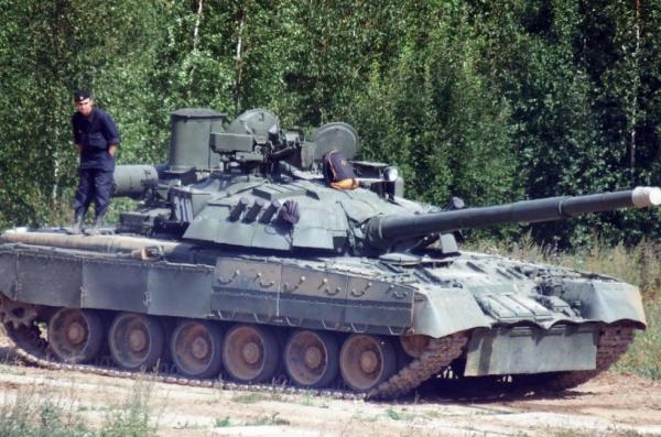 РФ знайшла специфічний спосіб виготовляти Т-80УЕ-1 та може переробляти уже 360 Т-72А на рік