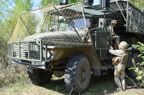 РСЗВ БМ-21 "Град" у ЗСУ отримали повний комплект захисту проти дронів, включно з перевіреним на танках рішенням