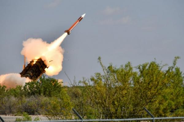 Оголосили скільки сотень зенітних ракет до Patriot отримає Україна, але чи можна ними збивати балістику та коли варто очікувати