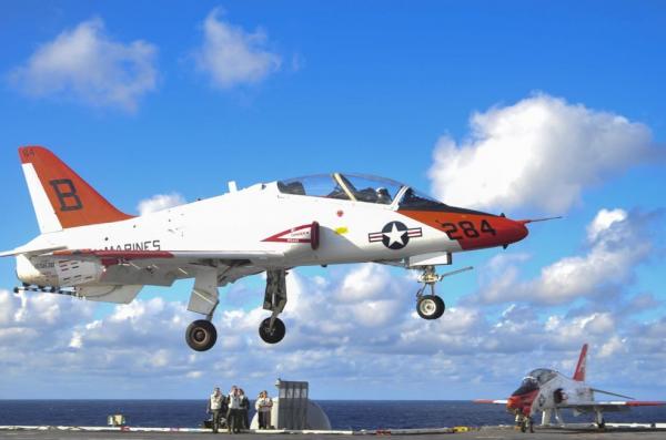 Після 6 років роздумів і затримок у ВМС США розпочали конкурс на заміну T-45, які є чотири основні варіанти