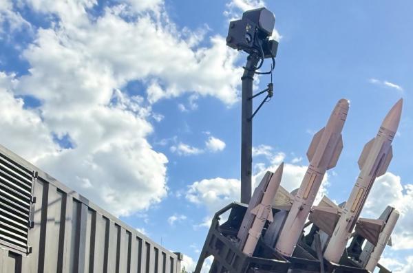 Скільки коштуватиме ЗРК "Шершень" і що з новими ракетами до нього