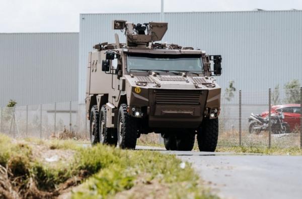 У 19 разів більше зброї ніж за попередні 10 років у Франції купить Ірландія у вигляді бронетехніки та САУ CAESAR