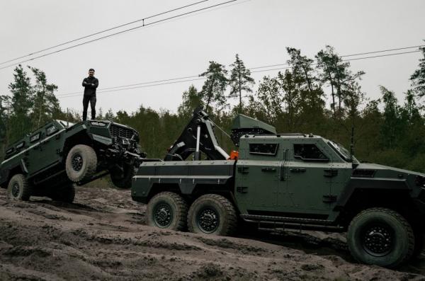 Відкрито шлях до шасі під 122-мм РСЗВ та інше озброєння - представлено новий бронеавтомобіль Inguar-4 у варіанті БРЕМ