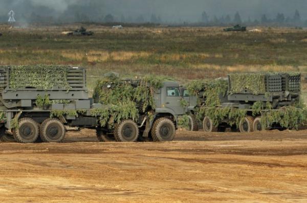 Схоже, дрони дуже дошкуляють "Земледелию" рашистів, бо їх тепер прикривають "Шишиги" з РЕБом