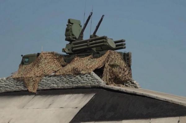 Щоб пропускати менше дронів з України, РФ хоче "Панцир" на базі безпілотного самосвала
