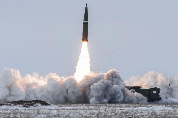 FP-9 буде більшою за "Искандер", про що говорить макет балістичної ракети, що має добивати до Москви