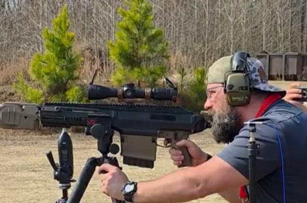 Вперше показали стрільбу із 30-мм високоточного гранатомета MTL-30 з новим глушником 3 в 1