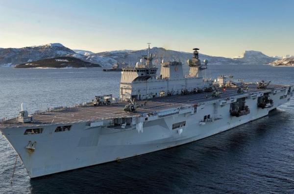 Спочатку Британія продала Бразилії HMS Ocean, а тепер ще й може продати за смішні гроші свої два УДК