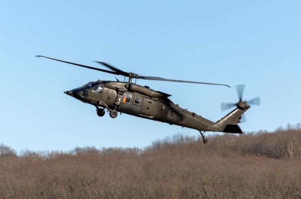 Після 11 років робіт армія США офіційно отримала перший H-60MX Black Hawk, що може літати без пілота