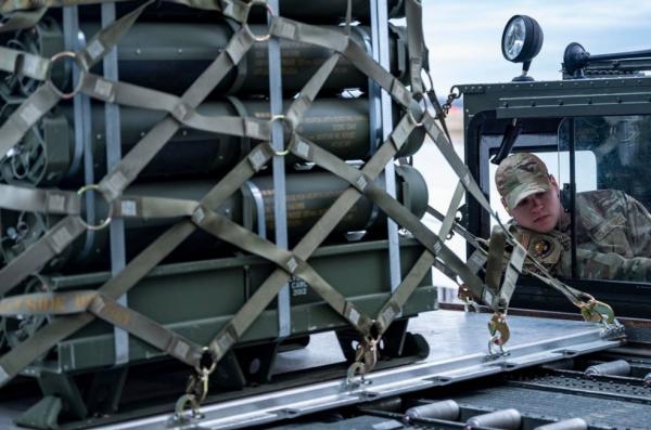 Поки Міноборони з'ясовує чи дійсно США призупинили допомогу озброєнням нагадуємо, як це було у березні
