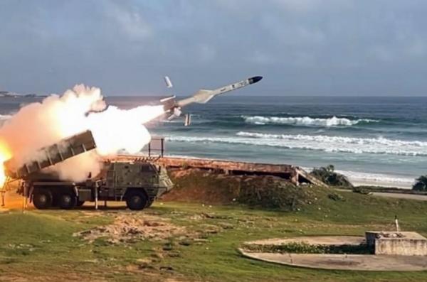 Бразилія швидко і таємничо на гроші ОАЕ зробила ПКР Mansup на базі ASTROS II, з якою тепер не знає що робити