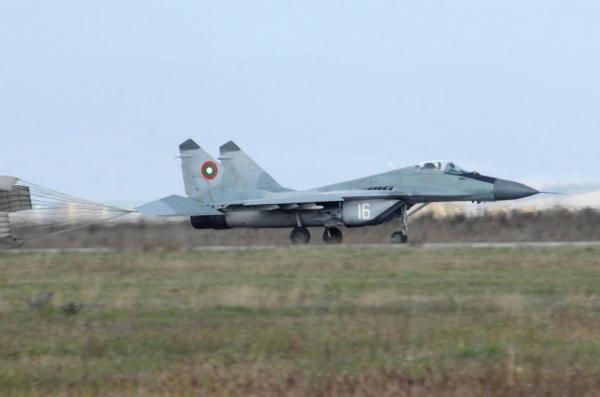 Болгарії відмовили у вживаних F-16 і Gripen, тож надія лише знайти запчастини до МіГ-29