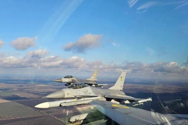 Скільки F-16, Gripen та Mirage може бути в України у 2030 році та який найбільш фантастичний варіант
