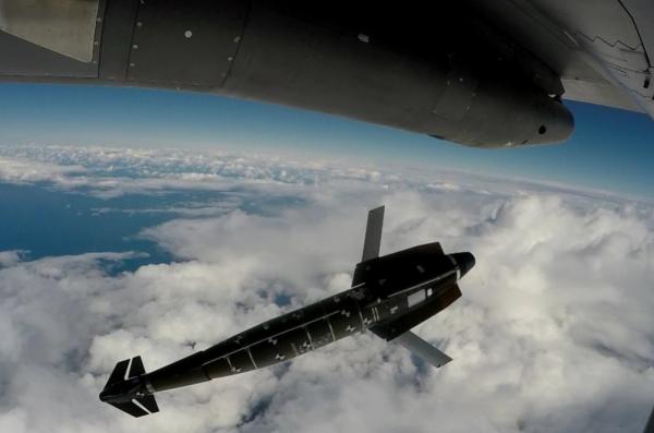 Safran, яка постачає авіабомби Україні, хоче робити "розумну" зброю нового покоління із гігантом з ОАЕ​