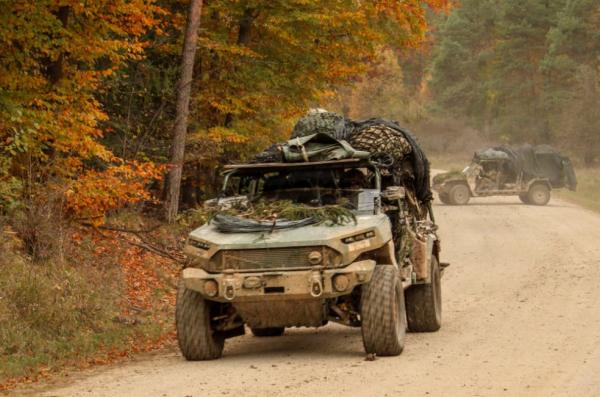 155 тисяч доларів за незахищений багі без дверей - США замовляють ще 121 M1301 ISV, якими замінюють БТР Stryker