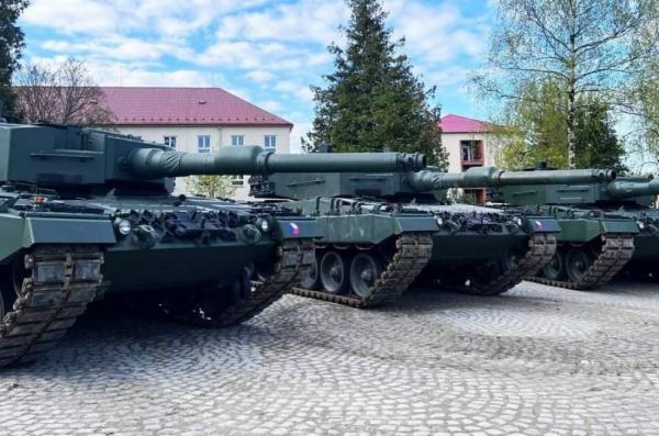 На заміну переданим Україні Т-72 та як "міст" до нових танків Чехія завершила отримання 42 Leopard 2A4