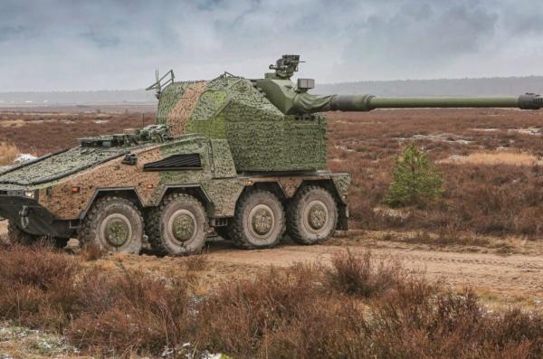 Скільки років займе постачання 72 новітніх САУ RCH 155 Великій Британії, що має враховувати Україна