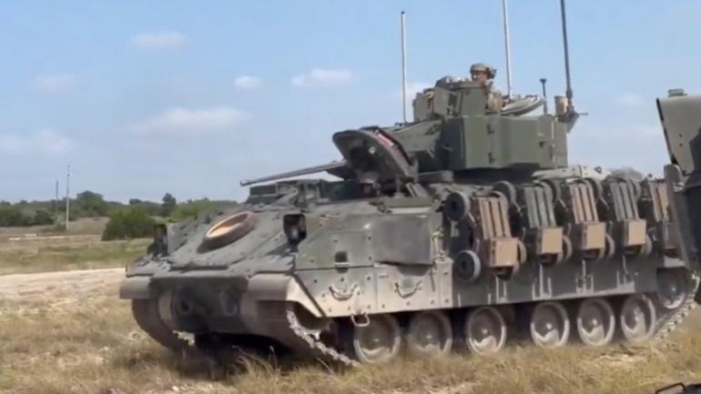 Вже була "броня з очима", а тепер на черзі БМП Bradley одразу з п’ятьма НРК, що із цього може вийти