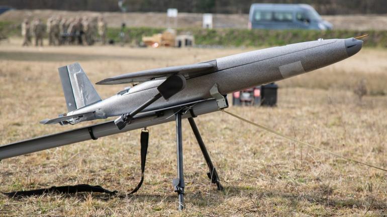 Що такого особливого в середині дрона Hornet, яким вирізають російську логістику, звідки він взявся та які його ключові особливості