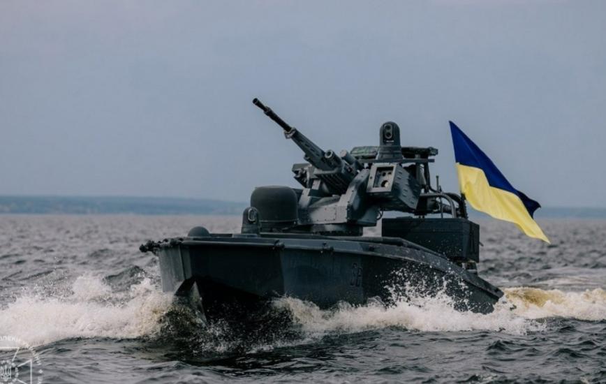 Чи потрібна українським БЕКам можливість дозаправлення прямо на ходу у морі, якщо американці показали перший у світі пристрій для цього