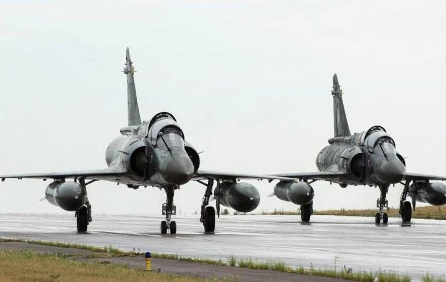 Якщо Mirage 2000D буде літати з безпілотними винищувачами, то який шанс таке побачити в Україні
