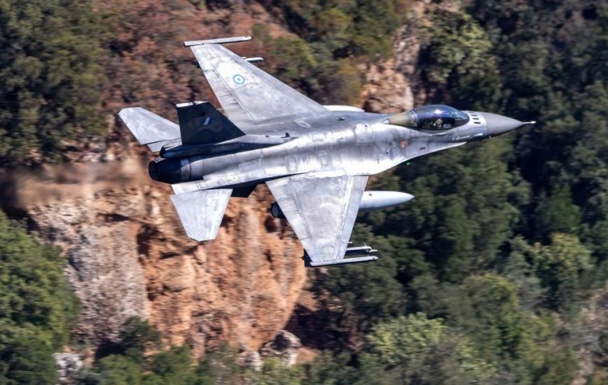 Як модернізація Грецією своїх F-16, може стати справжнім скарбом для України