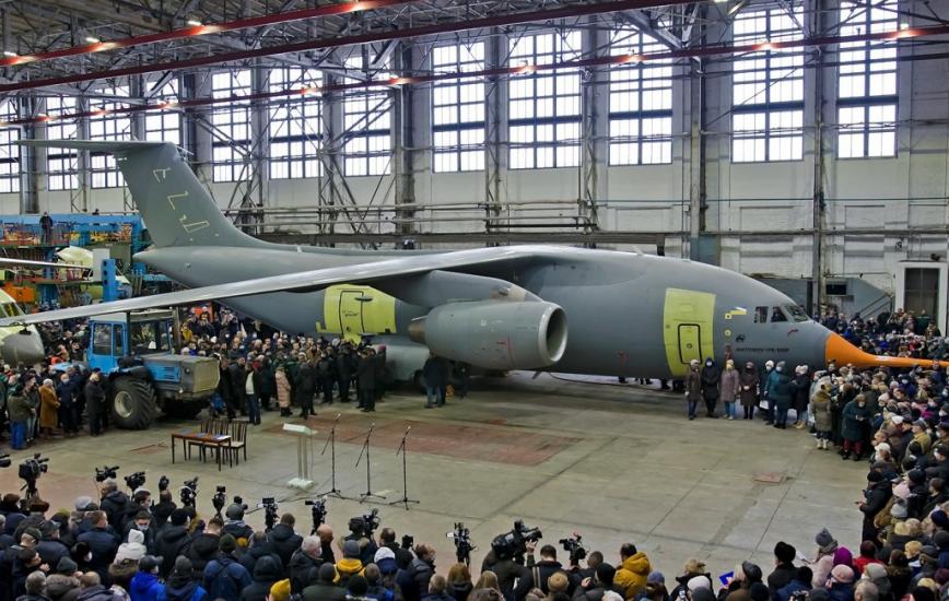 Стало відомо, скільки може коштувати ДП "Антонов" та яка насправді ринкова вартість нових проектів літаків "Ан"