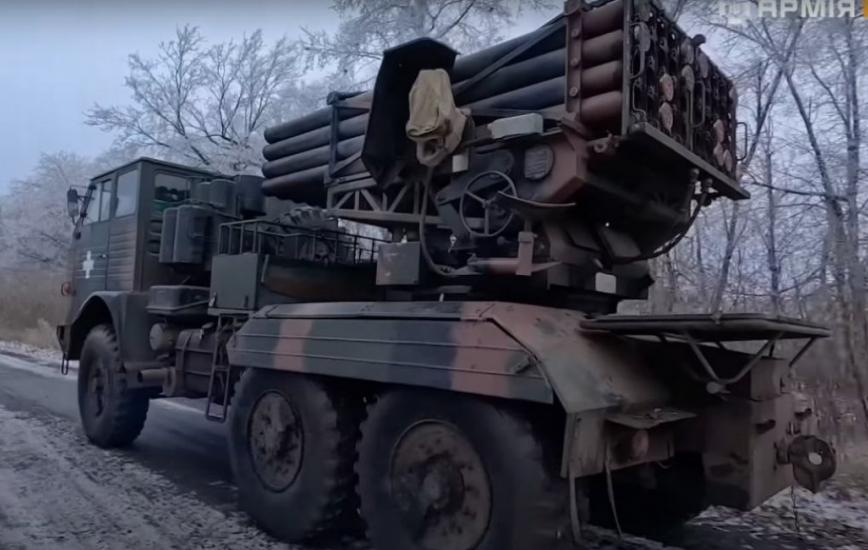 Хто "секретно" постачає зброю Україні, а тепер бідкається, що це тільки шкодить і чому так