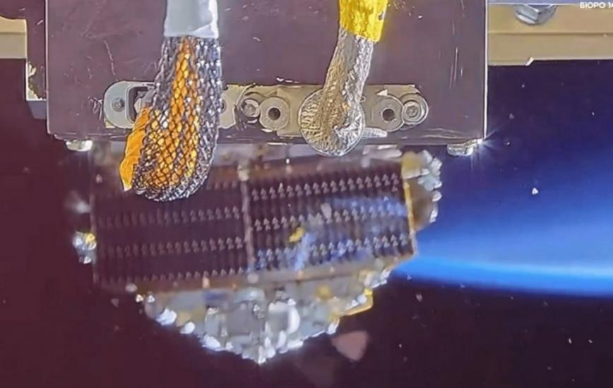 З аналогом Starlink поки не зрослось, у рашистів можуть згоріти ще 2 супутники "Рассвет-3", і це далеко не єдині їх проблеми