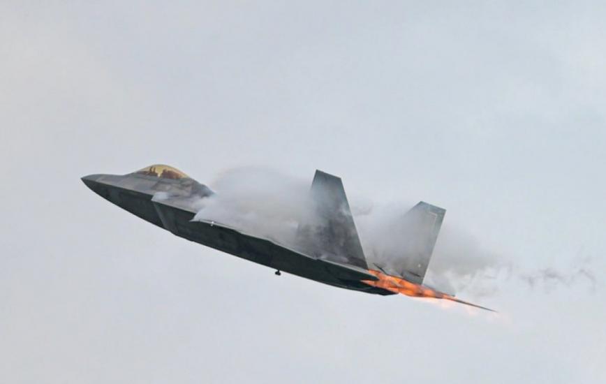 Чи варто відновлювати виробництво винищувачів F-22 та чому в США знову підняли це питання